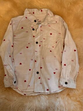 Cat & Jack White Button-Up Shirt with Red Hearts & XO Print